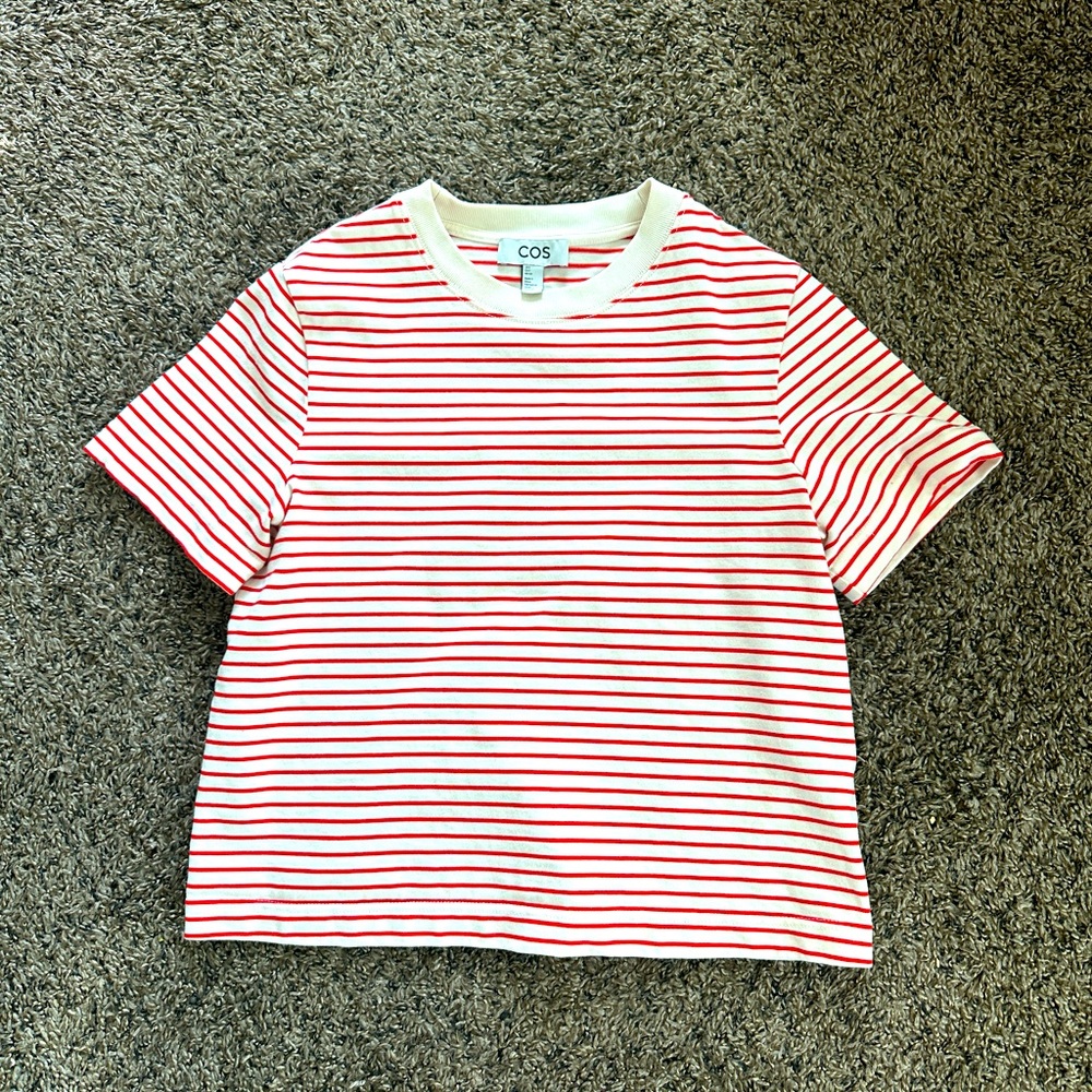 Cos T-shirt size s
